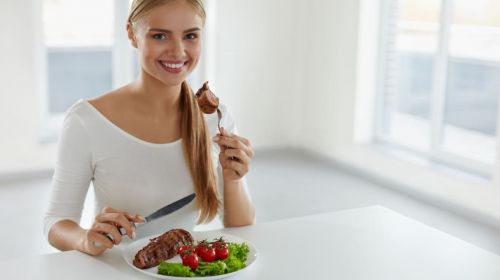 De cate proteine au nevoie femeile pentru a slabi si a dezvolta masa musculara?